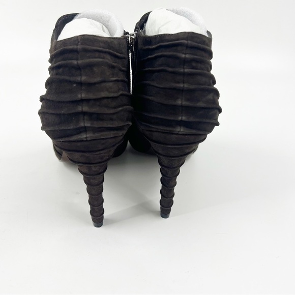 ✅ NWB Enzo Angiolini Eahaver Ankle SUEDE Boots BROWN SIZE 9.5 - Picture 12 of 12